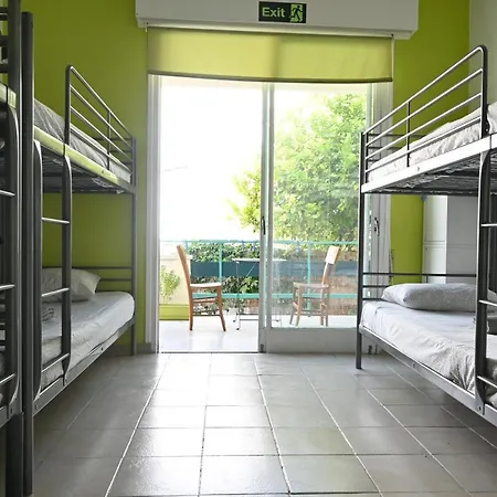 אכסניה Lemongrass