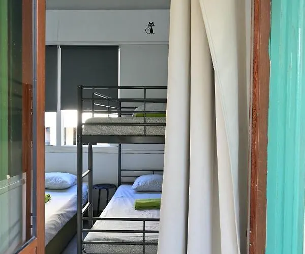 Lemongrass Hostel Limasol