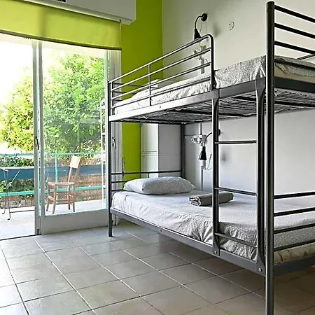 Lemongrass Hostel Limassol