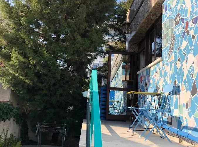 Lemongrass Hostel Limasol